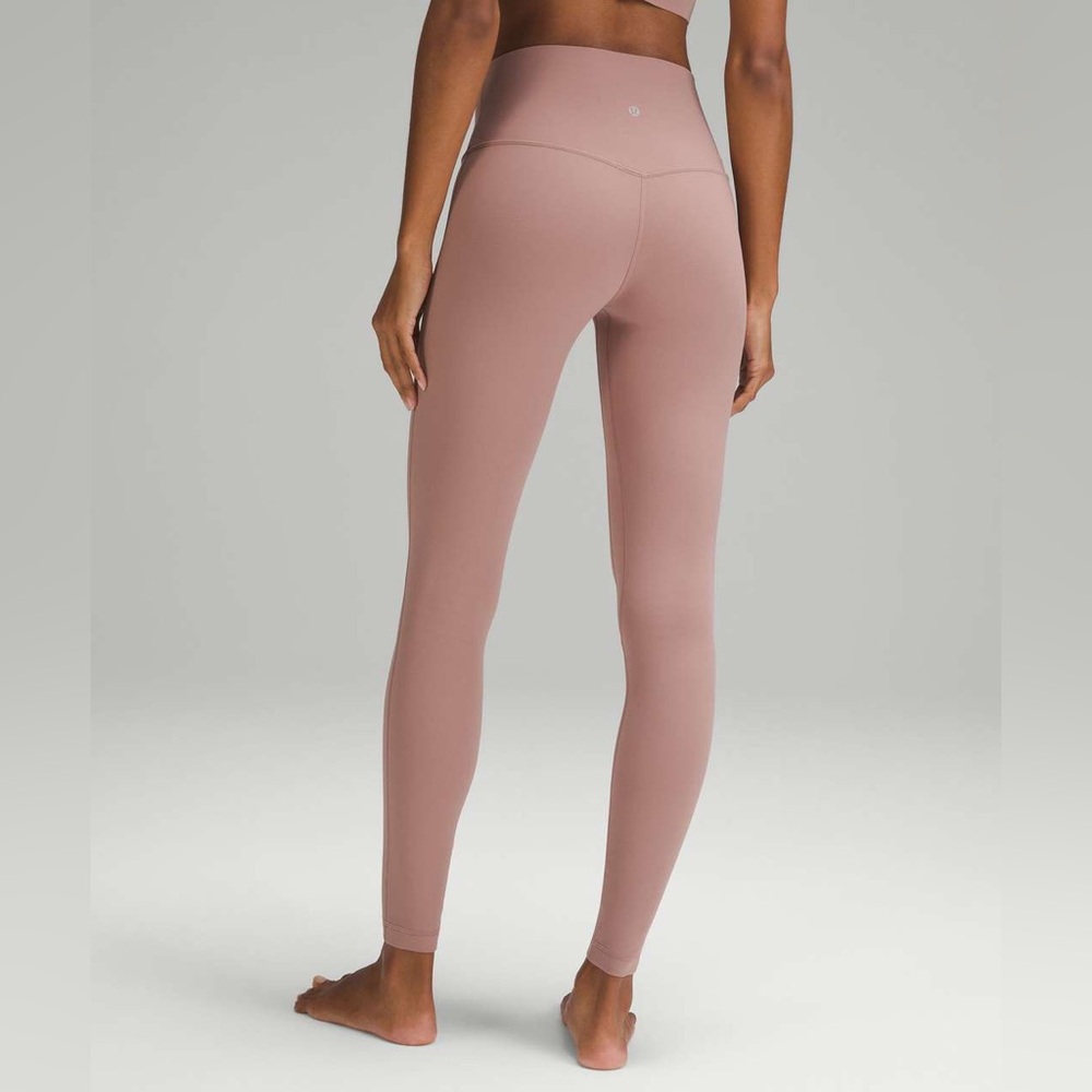 D - Lululemon Align High-Rise Pant 28"
Twilight Rose